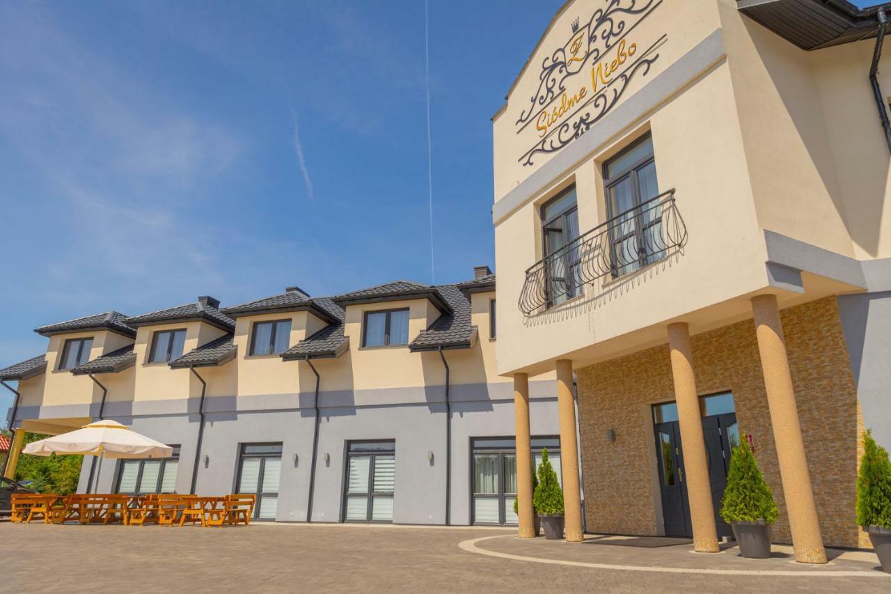 Hotel Siodme Niebo Kutno Exteriér fotografie